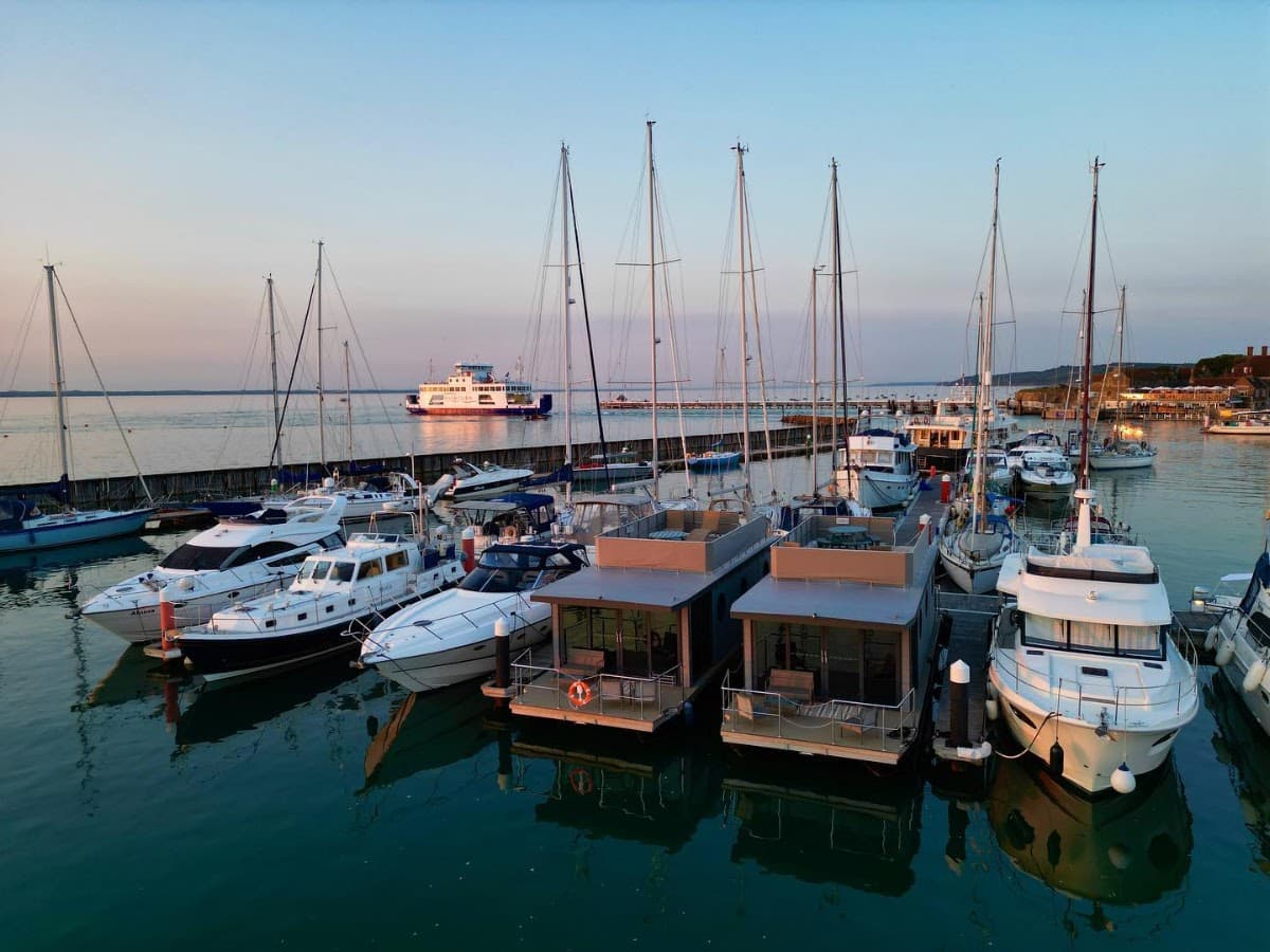 Waterlodge Houseboats