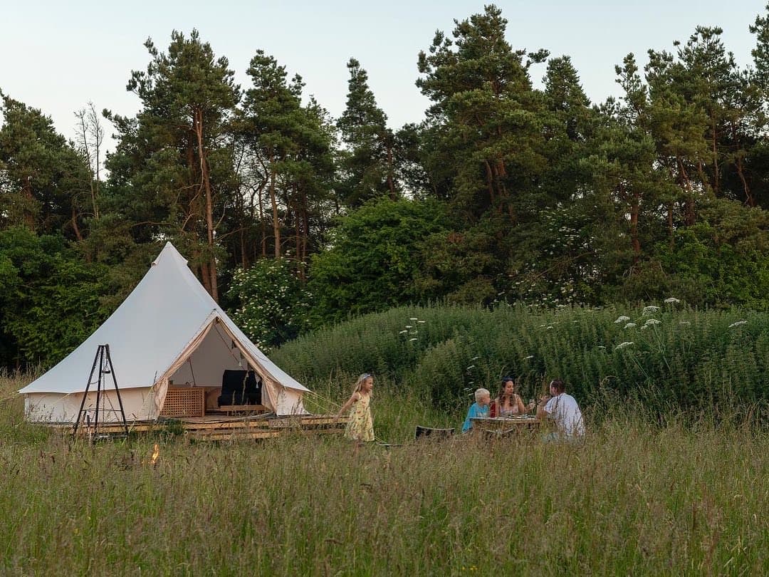 Big Skies - Cotswold Glamping