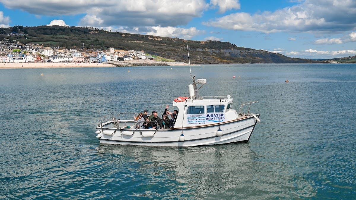 Jurassic Boat Trips - Sightseeing & Fishing