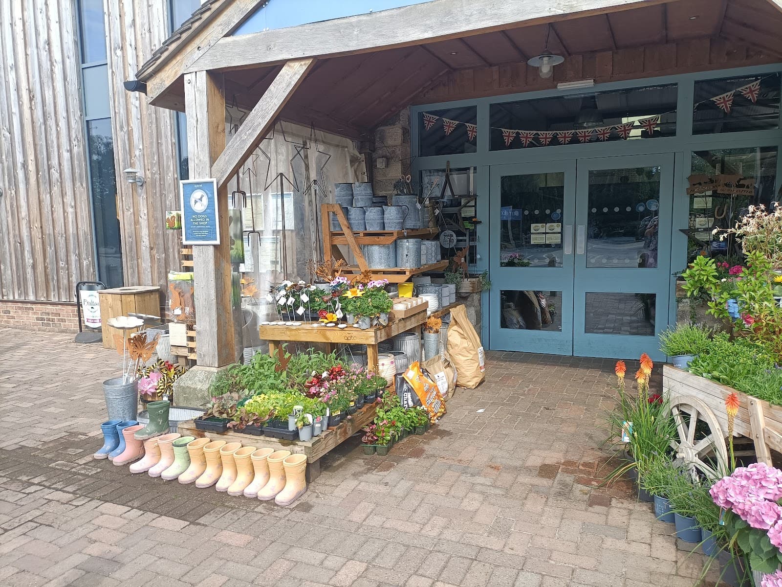 Denstone Hall Farm Shop & Café
