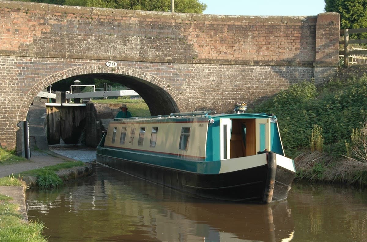 Cheshire Cat Narrowboat Holidays