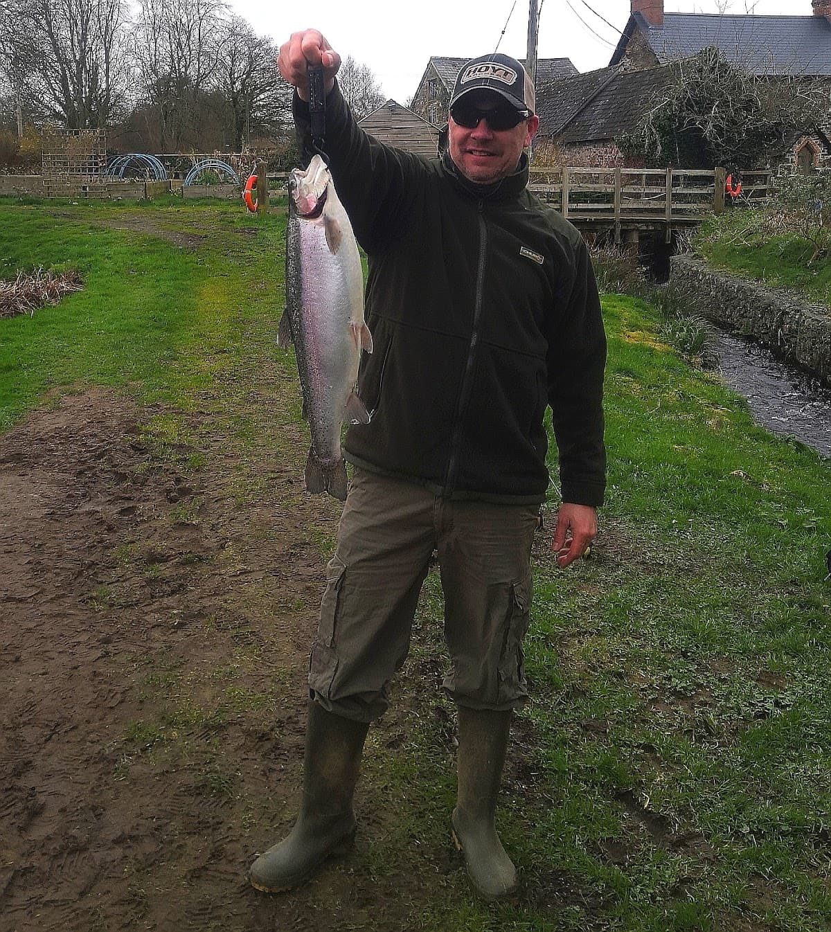 The Fly Fishing Instructor - fly fishing lessons, tuition, experiences UK. 5 star rated